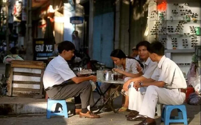 ca phe xua va nay hanh trinh chuyen minh cua mot bieu tuong van hoa viet
